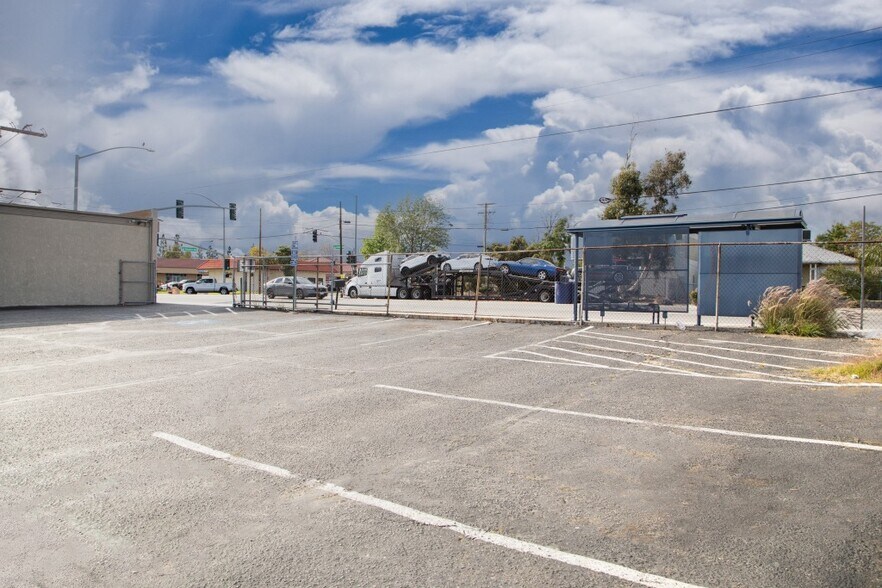 17525 Arrow Blvd, Fontana, CA à louer - Autre – Image 3 sur 4
