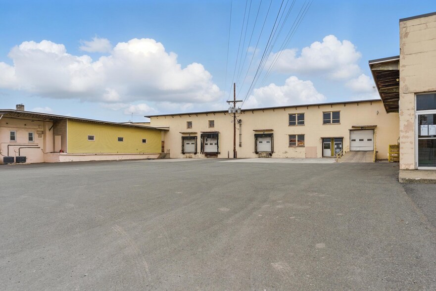 16 Commercial Ave, Albany, NY à vendre - Photo de l’immeuble – Image 3 sur 25