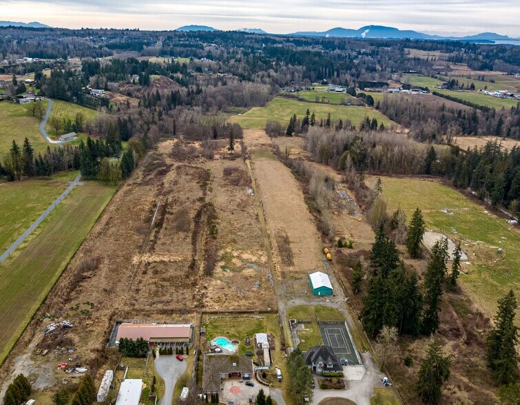 19534 16 Av, Surrey, BC à vendre - Photo de l’immeuble – Image 2 sur 2