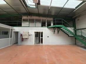 244 Rue De Chavanne, Arnas à vendre Photo intérieure– Image 2 sur 2