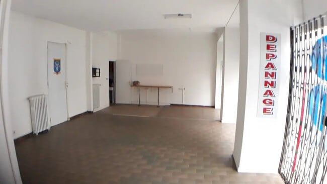 Plus de détails pour Local commercial à louer