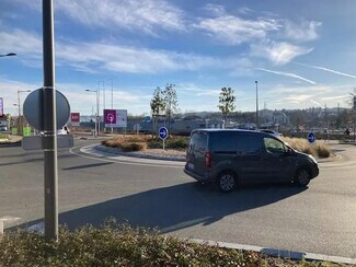 Plus de détails pour Local d'activités à louer