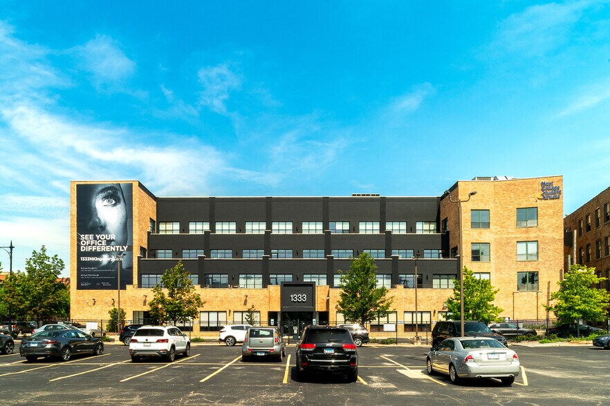 1333 N Kingsbury St, Chicago, IL à louer - Photo de l’immeuble – Image 2 sur 12