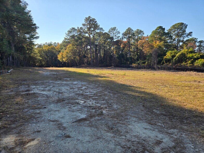 3829 Murchison Rd, Fayetteville, NC à louer - Photo principale – Image 1 sur 10
