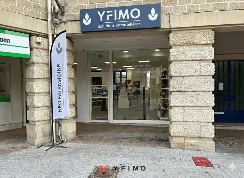 Local commercial dans Mantes-la-Jolie à vendre - Photo de l’immeuble – Image 1 sur 2