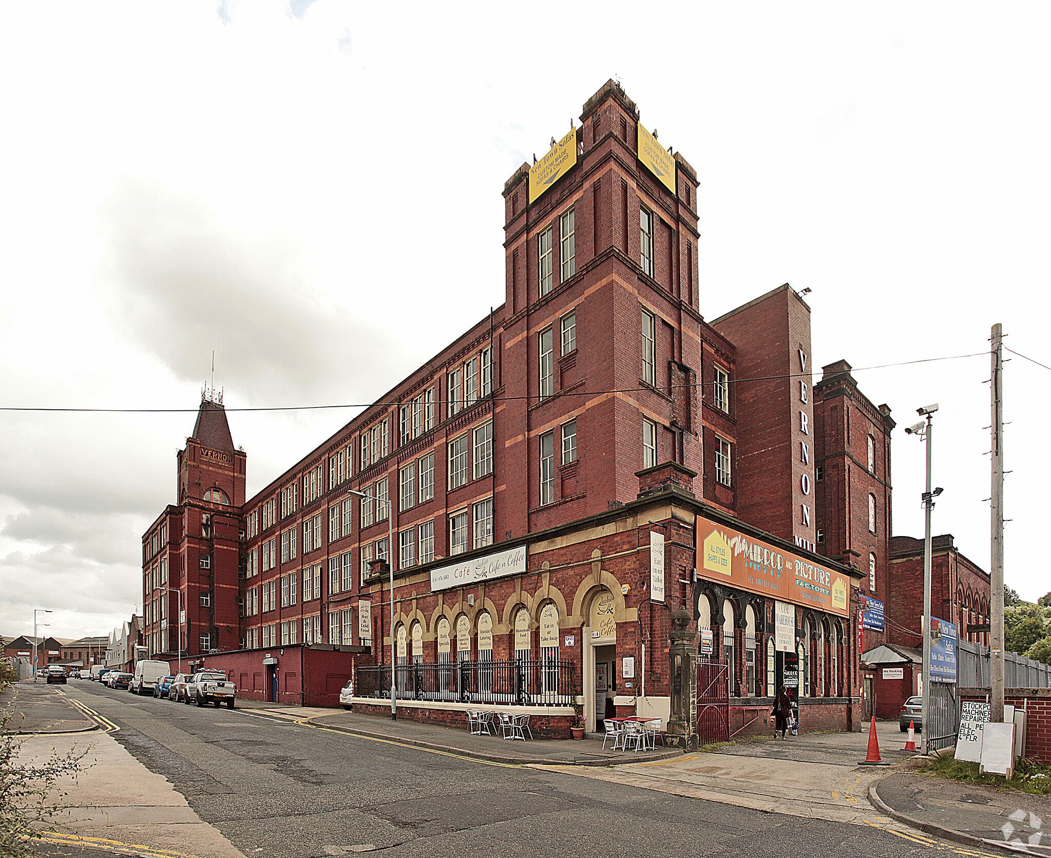Mersey St, Stockport à louer Photo principale– Image 1 sur 8