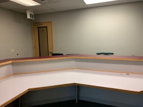 2748 Milton Way, Milton, WA à louer Photo intérieure– Image 2 sur 5