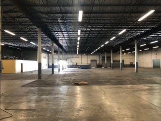 Plus de détails pour 2275 E 11th Ave, Hialeah, FL - Industriel/Logistique à louer