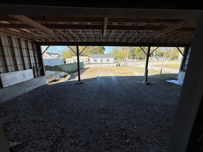 301 Bridgeway Ave, Old Hickory, TN à louer - Photo de l’immeuble – Image 2 sur 9