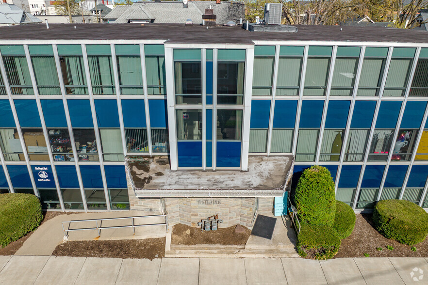 101 Jefferson Ave, Endicott, NY à louer - Photo de l’immeuble – Image 3 sur 5