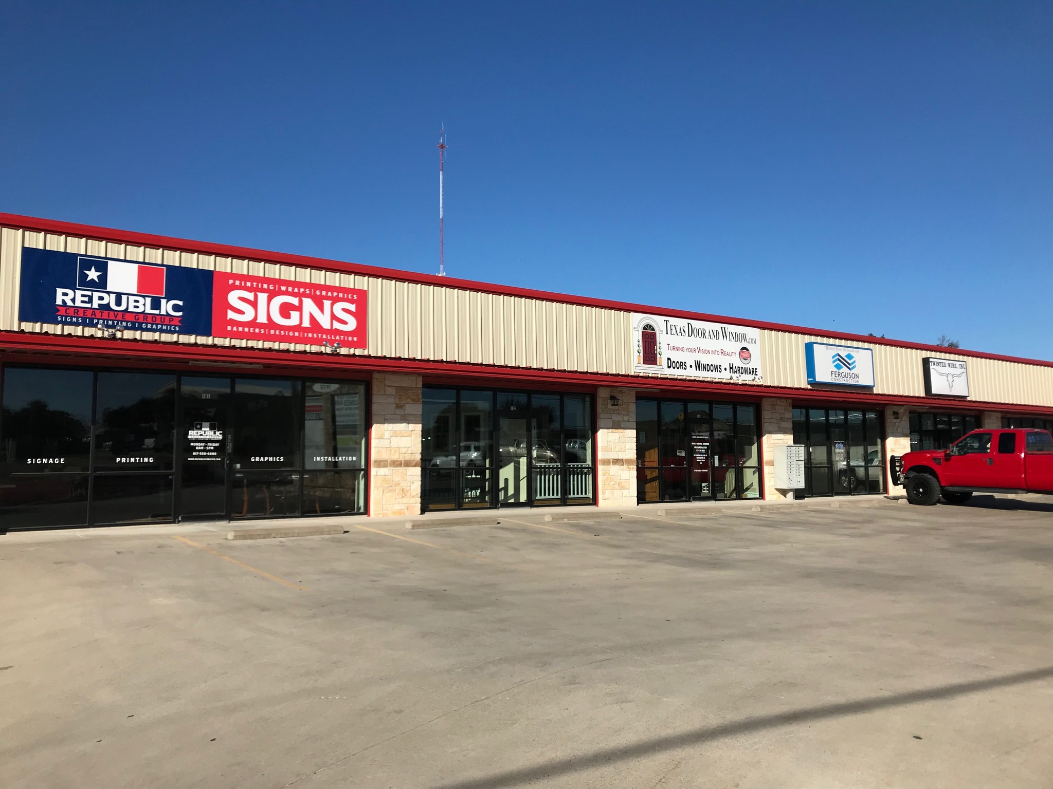 1872 Mineral Wells Hwy, Weatherford, TX à louer Photo principale– Image 1 sur 2
