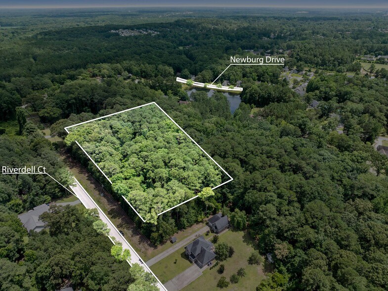 Riverdell Drive, Fayetteville, NC à vendre - Photo de l’immeuble – Image 2 sur 10