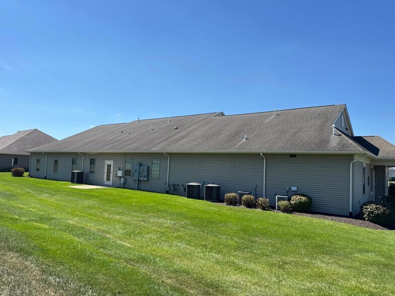 12820 Coldwater Rd, Fort Wayne, IN à vendre - Photo de l’immeuble – Image 3 sur 16