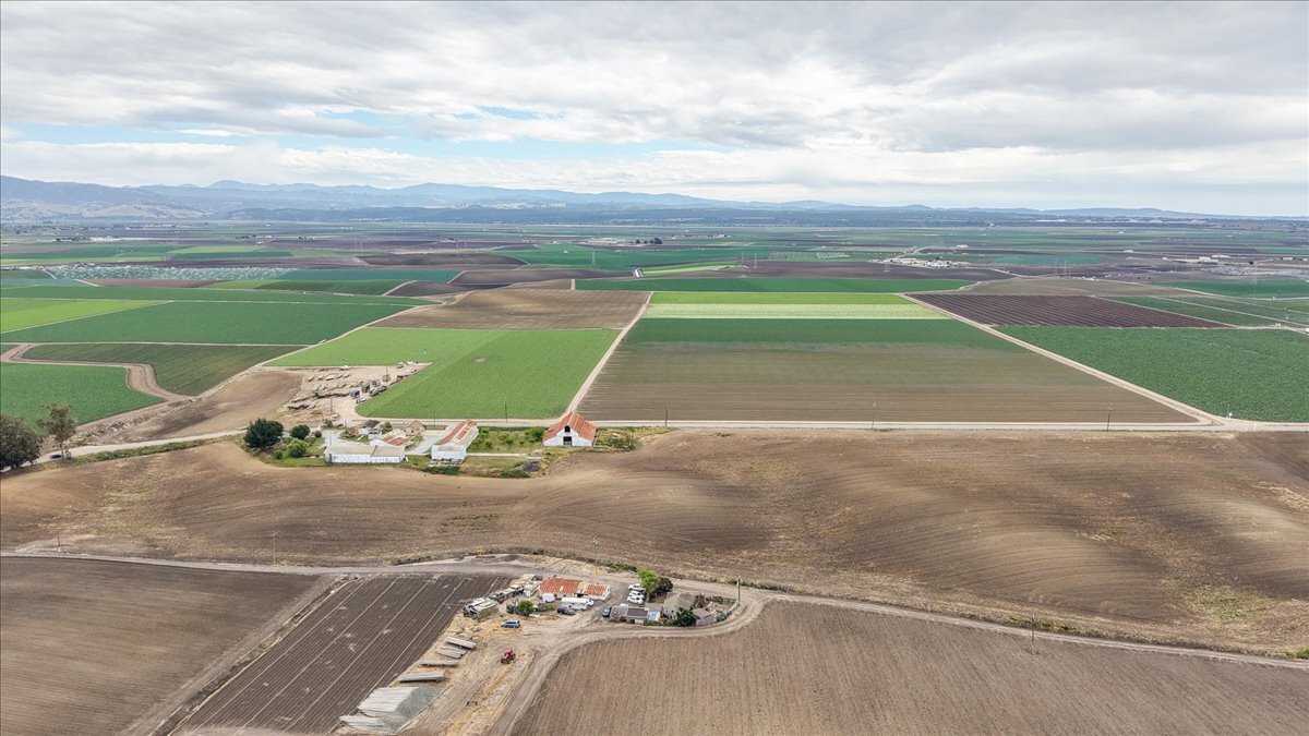 30 San Jon Rd, Salinas, CA à vendre Photo principale– Image 1 sur 33