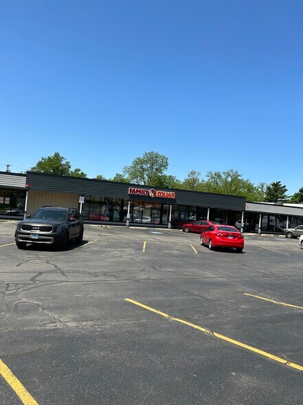 103-111 Park St, Walworth, WI à louer - Photo de l’immeuble – Image 3 sur 8
