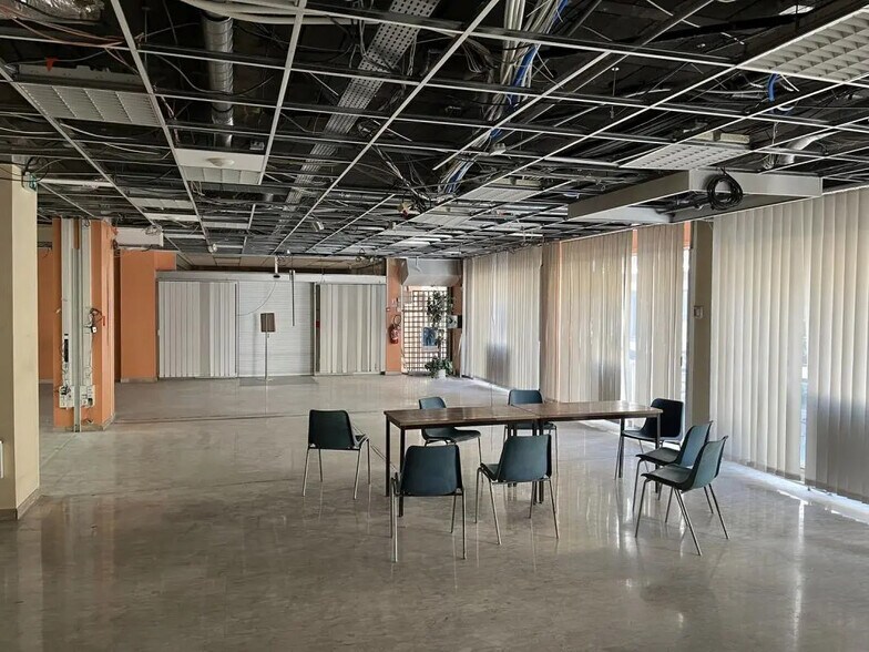 Bureau dans Toulon à louer - Photo de l’immeuble – Image 3 sur 4