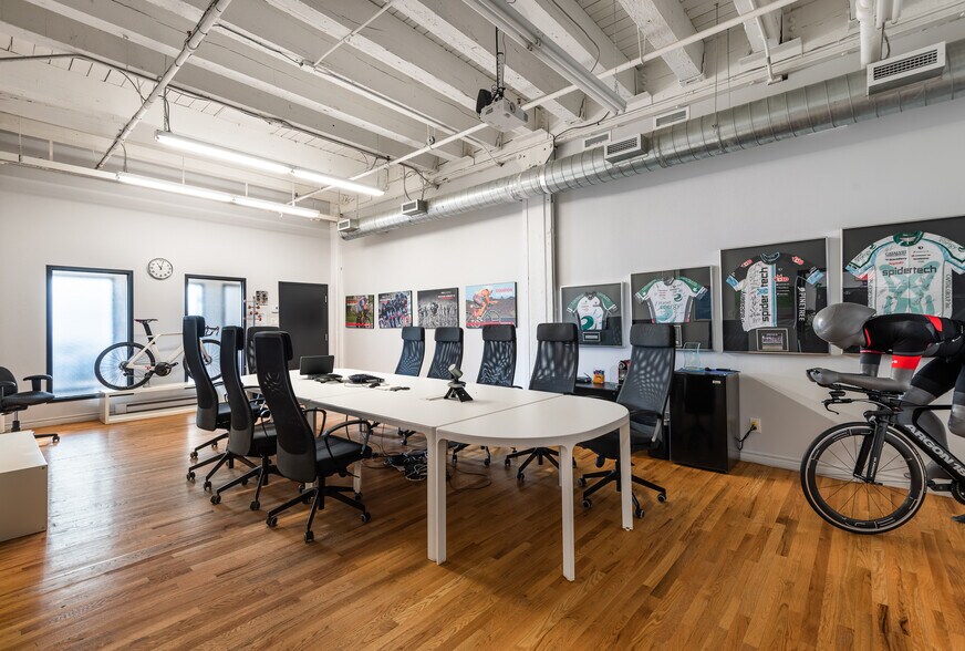 6829-6845 Av de l'Épée, Montréal, QC à louer - Photo intérieure – Image 2 sur 30