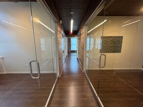 934 Central St, Kansas City, MO à louer Photo intérieure– Image 2 sur 9