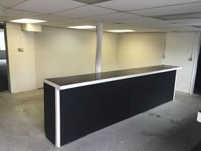 904 Boundary Rd, Burnaby, BC à louer Photo intérieure– Image 1 sur 5