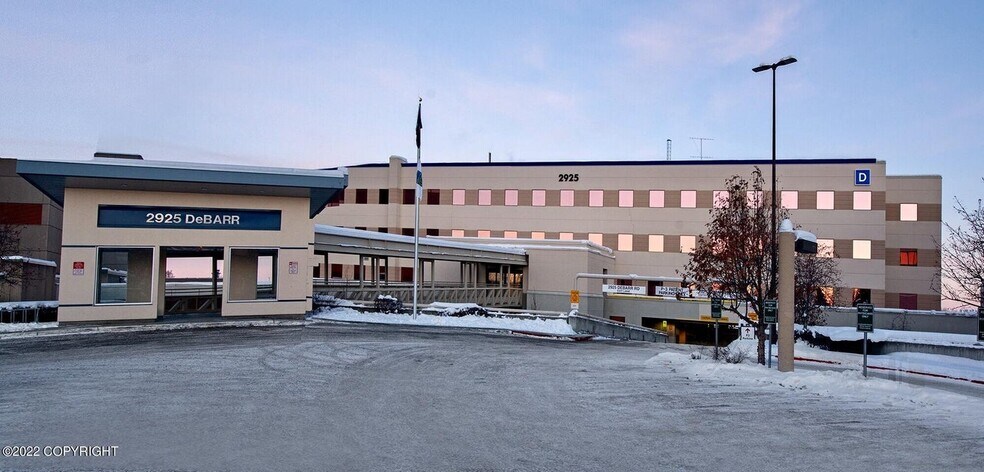 2925 Debarr Rd, Anchorage, AK à louer - Photo de l’immeuble – Image 1 sur 7