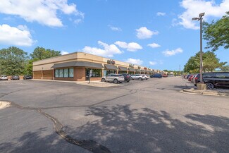 Plus de détails pour 2010-2118 W Auburn Rd, Rochester Hills, MI - Local commercial à louer