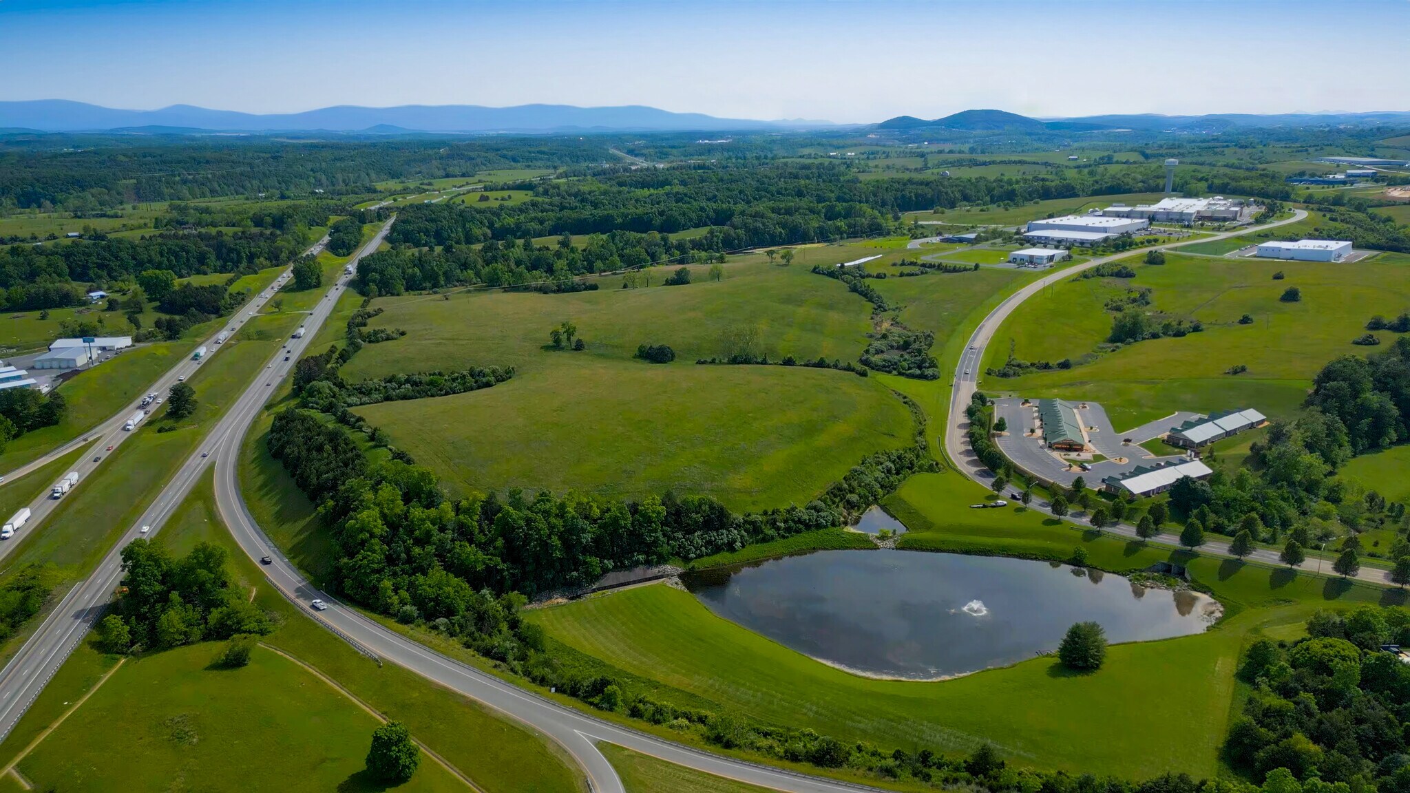 Mill Place pky, Verona, VA à vendre Aérien– Image 1 sur 7