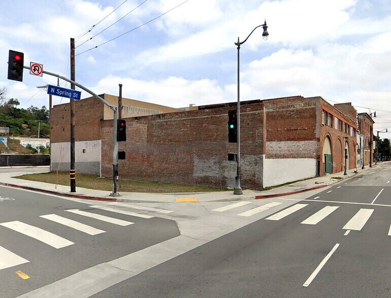 Bankruptcy Sale: Industrial Compound portefeuille de 6 biens à vendre sur LoopNet.fr - Photo de l’immeuble – Image 2 sur 18