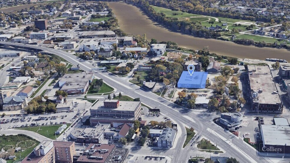 323 Edwin St, Winnipeg, MB à louer - Aérien – Image 1 sur 2
