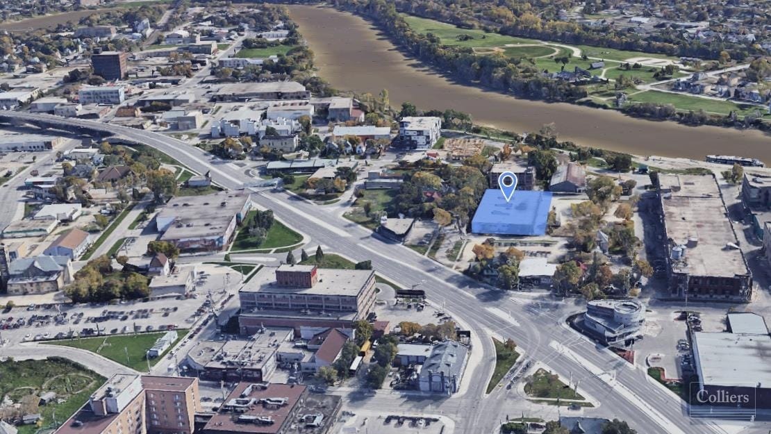 323 Edwin St, Winnipeg, MB à louer Aérien– Image 1 sur 3