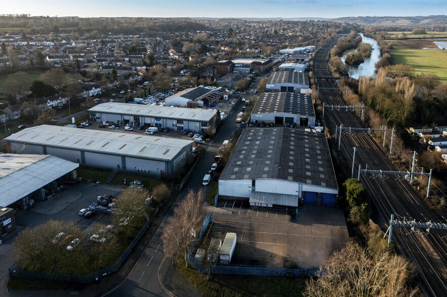 1-3 Deacon Way, Reading à louer - Photo de l’immeuble – Image 3 sur 5