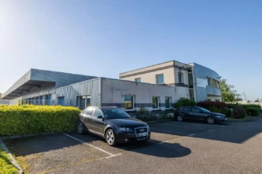 Bureau dans Saint-Aignan-Grandlieu à louer - Photo de l’immeuble – Image 3 sur 13