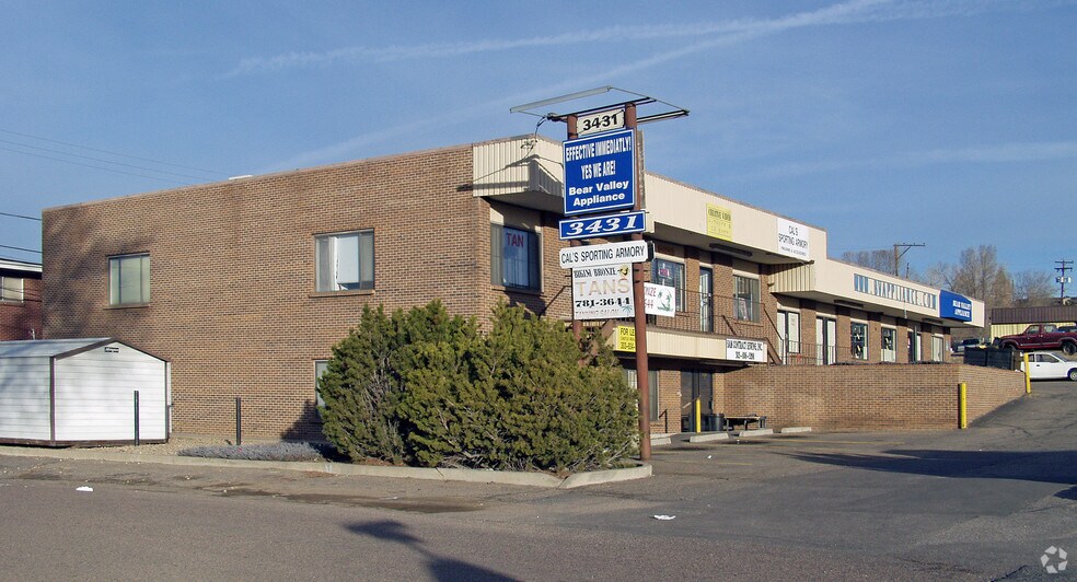 3431 S Federal Blvd, Englewood, CO à louer - Photo de l’immeuble – Image 2 sur 5