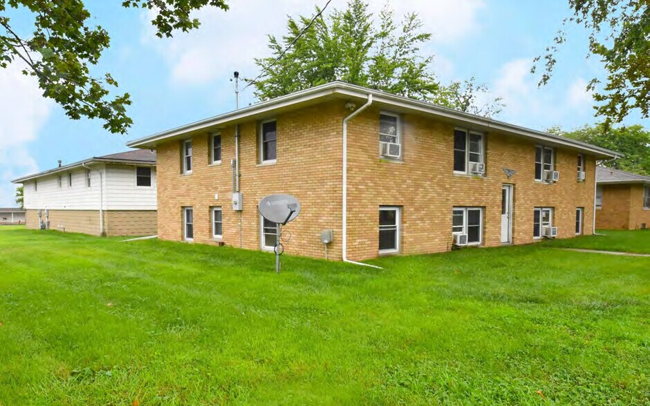 517 E Monroe St, Metamora, IL à vendre - Photo de l’immeuble – Image 1 sur 39