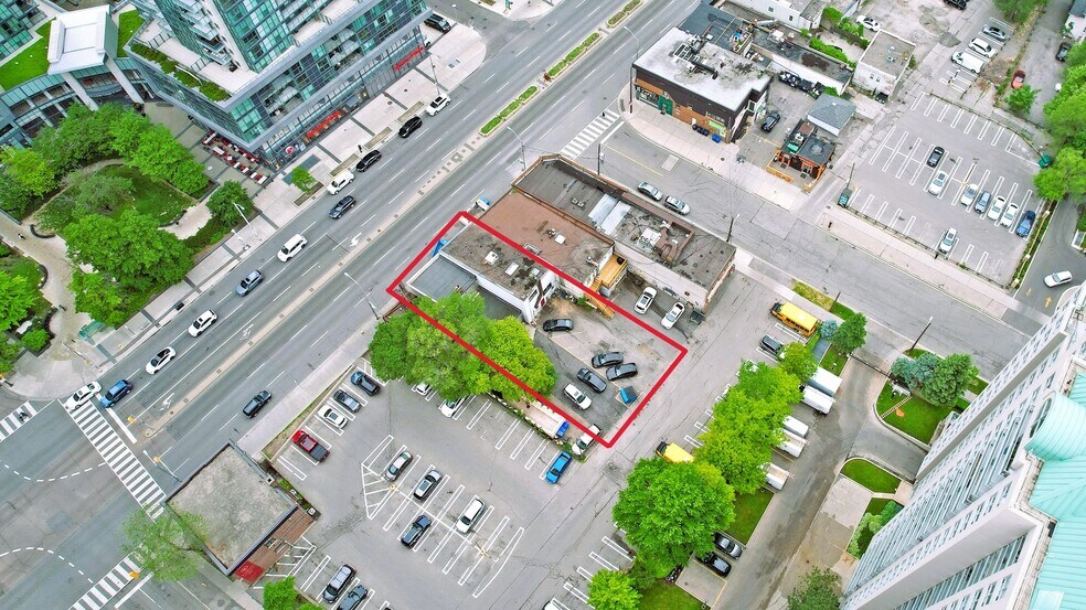 5171 Yonge St, Toronto, ON à vendre - Photo de l’immeuble – Image 2 sur 16