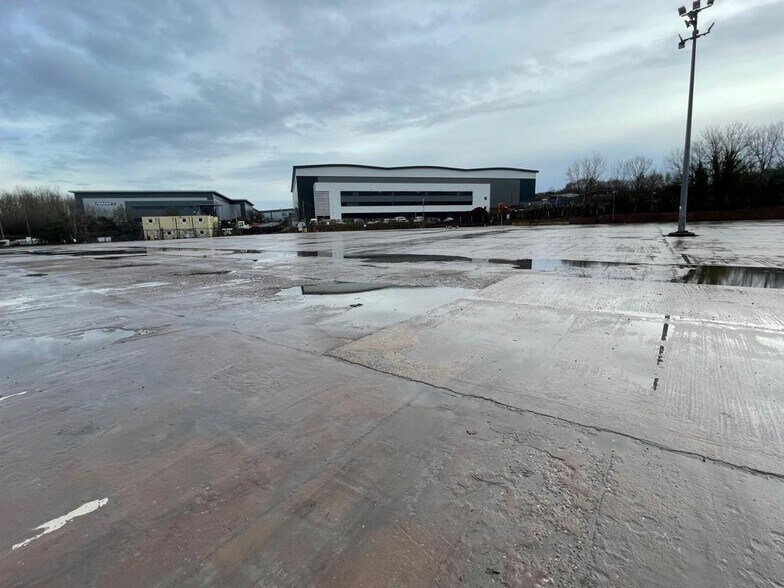 Cannock Rd, Essington à louer - Photo de l’immeuble – Image 1 sur 5