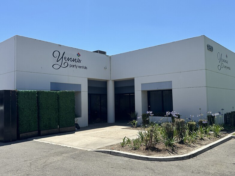 1850 W Collins Ave, Orange, CA à louer - Photo principale – Image 1 sur 27