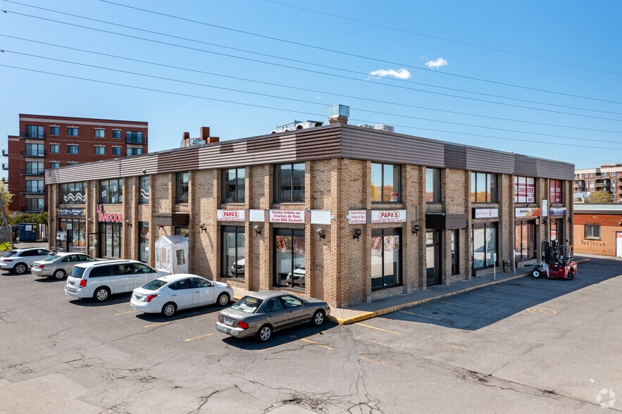 1555 Boul Provencher, Brossard, QC à vendre - Photo principale – Image 1 sur 2