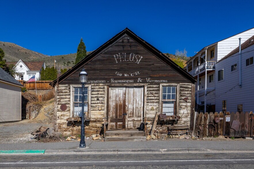 180 N C St, Virginia City, NV à vendre - Photo principale – Image 1 sur 14