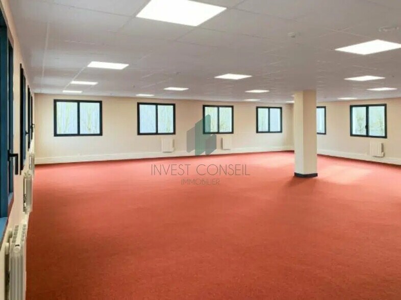 18 Boulevard De La Paix, Cergy à louer - Photo de l’immeuble – Image 3 sur 6