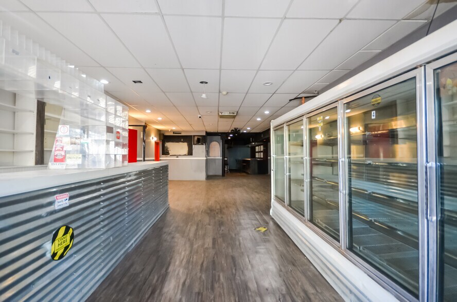 370 E 18th St, Paterson, NJ à vendre - Photo intérieure – Image 3 sur 26