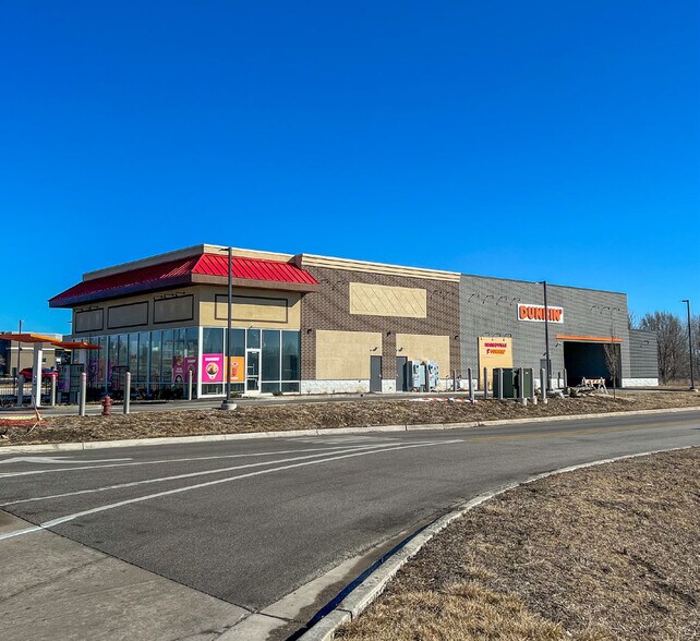 671 Weber Rd, Romeoville, IL à louer - Photo de l’immeuble – Image 2 sur 6