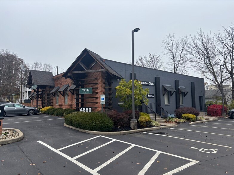 4680 Cooper Rd, Cincinnati, OH à louer - Photo de l’immeuble – Image 1 sur 4