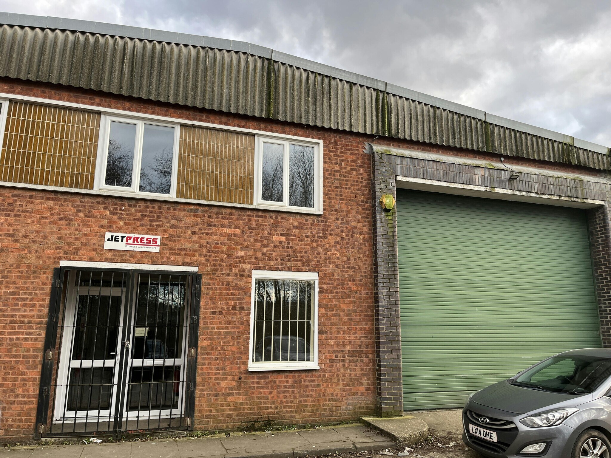 Osier Way, Aylesbury à vendre Photo principale– Image 1 sur 11