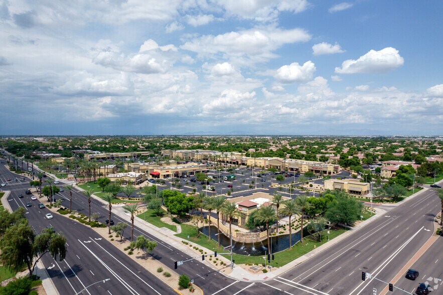 2885 S Alma School Rd, Chandler, AZ à louer - Photo de l’immeuble – Image 3 sur 4