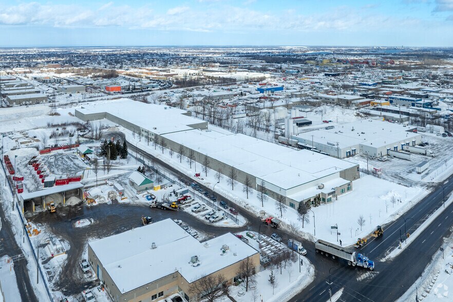9275 Boul Henri-Bourassa E, Montréal, QC à louer - Aérien – Image 3 sur 13