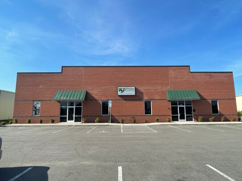 2909 Orville Wright Way, Wilmington, NC à louer - Photo de l’immeuble – Image 3 sur 12