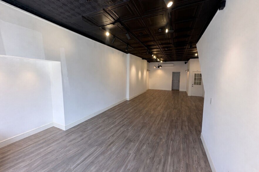 8-10 Irving Pl, Woodmere, NY à louer - Photo de l’immeuble – Image 2 sur 3