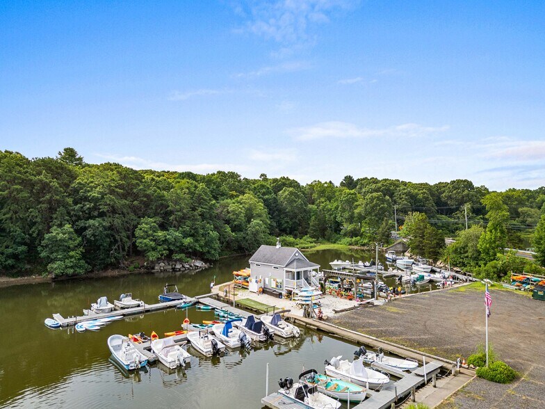 132 Shore Rd, Old Lyme, CT à vendre - Photo de l’immeuble – Image 3 sur 6