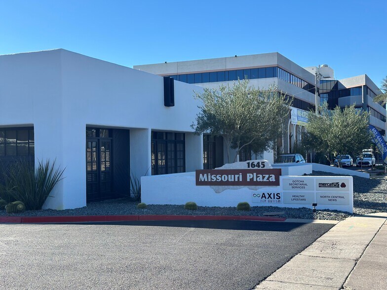 1645 E Missouri Ave, Phoenix, AZ à louer - Photo de l’immeuble – Image 2 sur 13