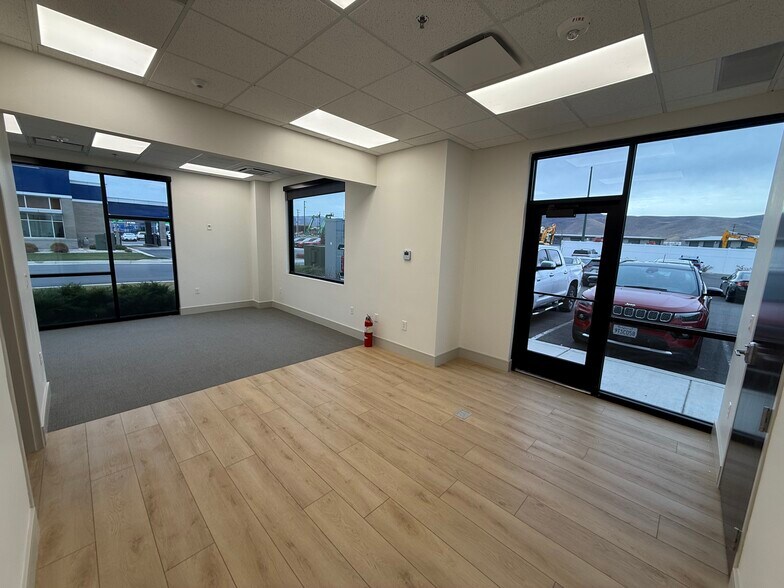321 W 1300 S, Heber City, UT à louer - Photo de l’immeuble – Image 2 sur 7